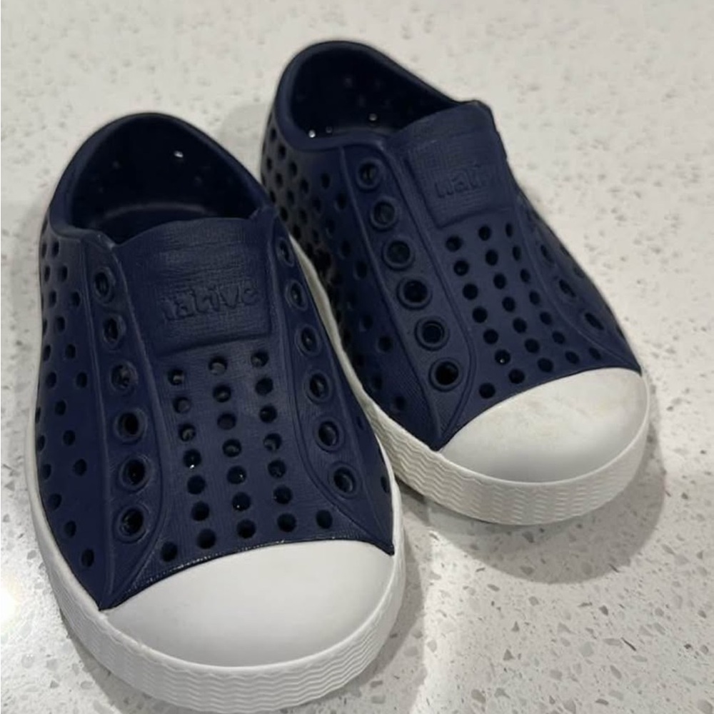 Native Kids Dark Blue Water Shoes
